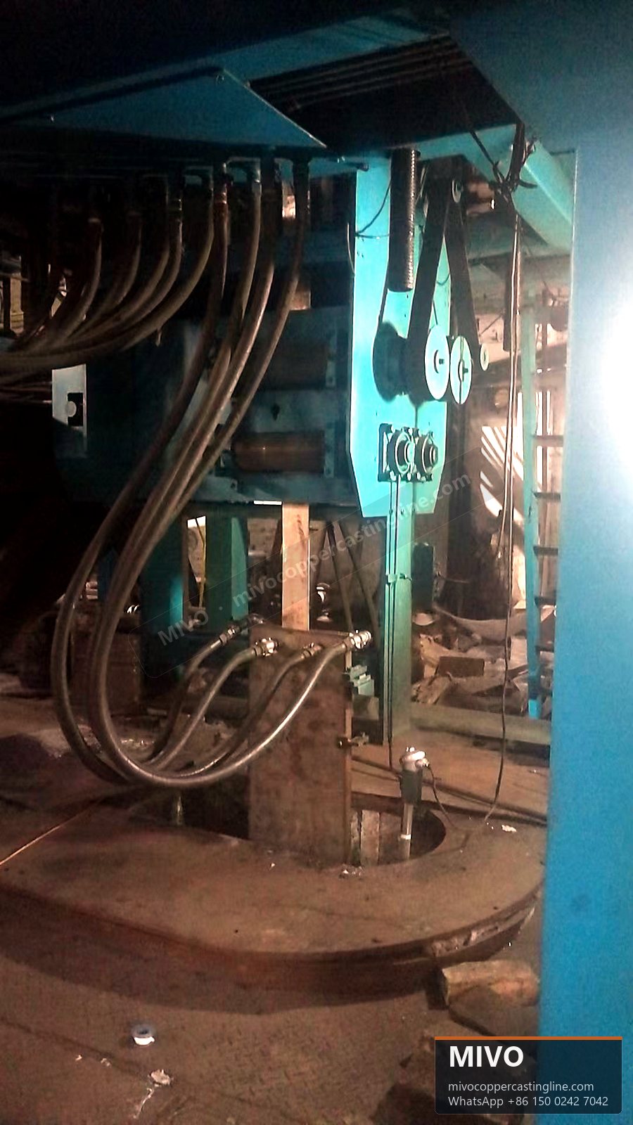 Upward continuous casting withdrawal machine assembly